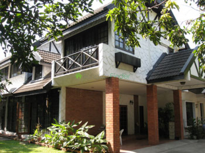 Sathorn, Bangkok, Thailand, 3 Bedrooms Bedrooms, ,4 BathroomsBathrooms,House,For Rent,6722